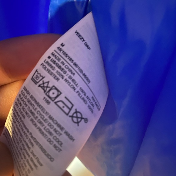 Yeezy/Gap Puffer Jacket - Picture 3 of 5